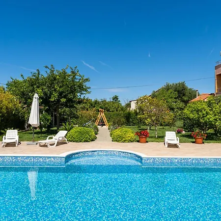 Bonex-2 By Interhome