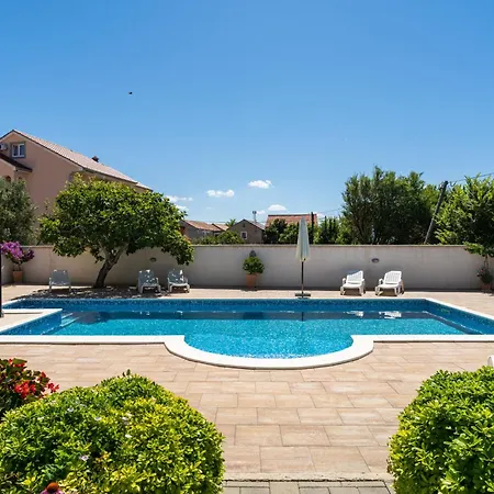 Appartamento Bonex-2 By Interhome *